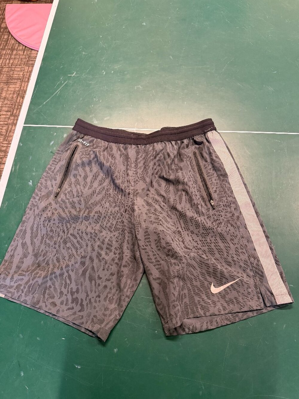 Nike Dri-FIT Gray Animal Print Football Training Shorts Men’s M